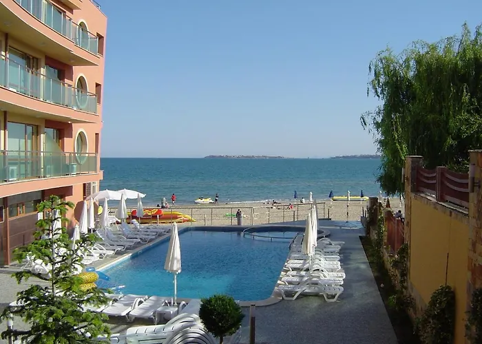 Sunny Bay Apartmanhotel