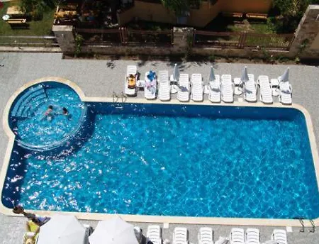 Sunny Bay Солнечный берег