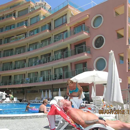 Апарт-отель Sunny Bay