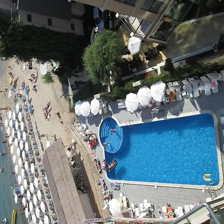 شقة فندقية Sunny Bay 3*