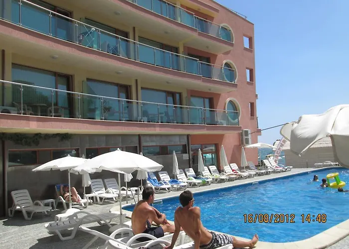 Sunny Bay 3* ساني بيتش