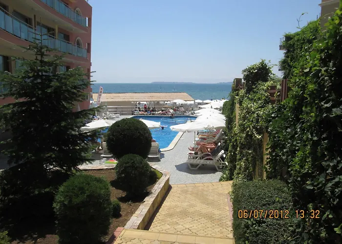 阳光海岸公寓式酒店